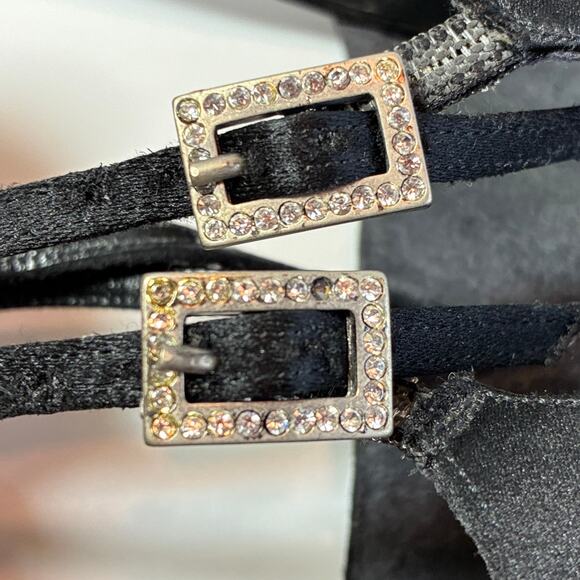 Talbots T-strap Heels 9.5 black velvet and satin Made in Italy Elegant Dressy - Picture 2 of 7